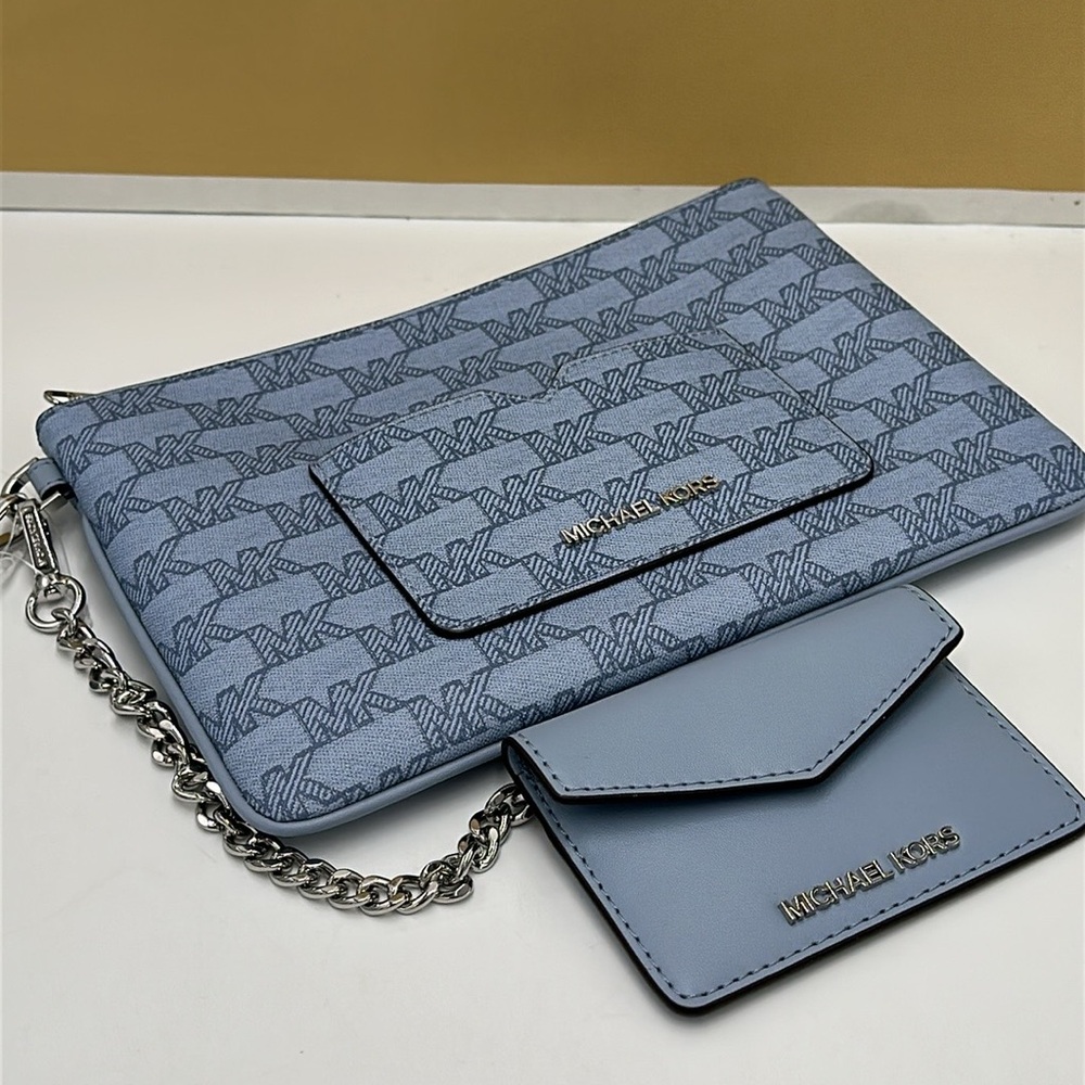 MICHAEL KORS JET SET ITEM LG 2 in 1 CARD CASE & WRISTLET Pale Blue NWT - Picture 8 of 16